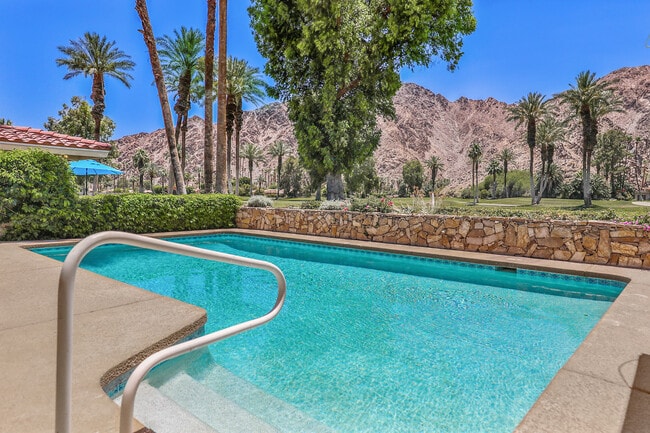 Photo - 77137 Iroquois Dr House