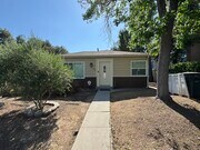 Photo - 917 N Los Robles Ave Townhome