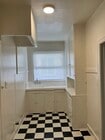 Full Kitchen - 4156 Rosewood Ave Apartments Unit 18
