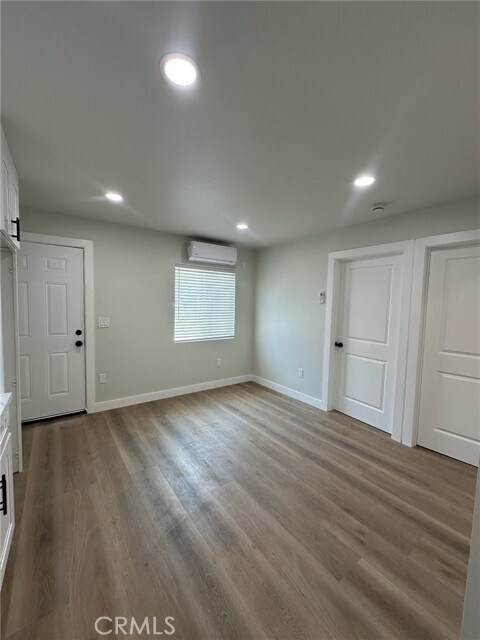 Photo - 8939 Elizabeth Ave Unit E