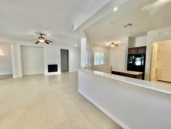 Photo - 5588 Paseo Famosa