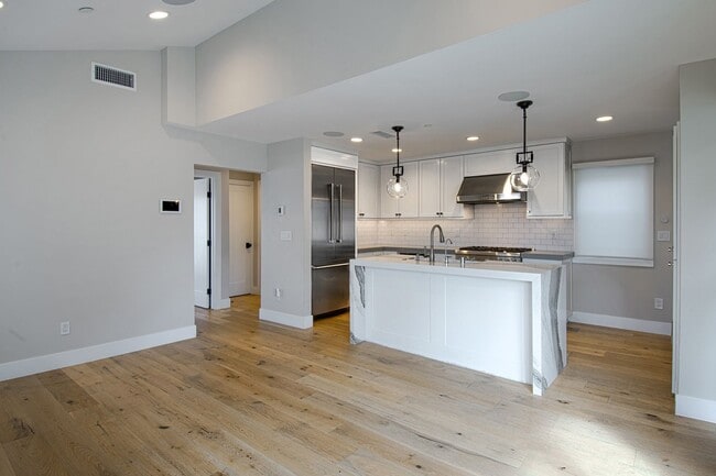 Photo - Stunning Multi-Level Designer Remodel in the Heart of Corona del Mar