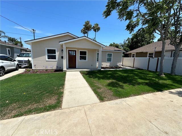 Photo - 211 N Parker St