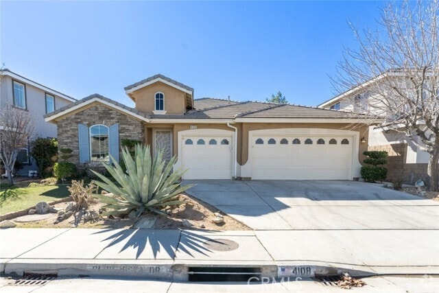 Building Photo - 4108 Club Vista Dr Rental