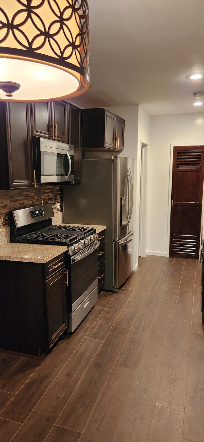 Photo - 8233 Crenshaw Blvd Unit 8235