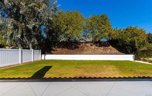 Photo - FOR RENT – Beautiful Single-Story Home in Mission Viejo