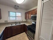 Photo - 2040 Robinson Ave Condo Unit F