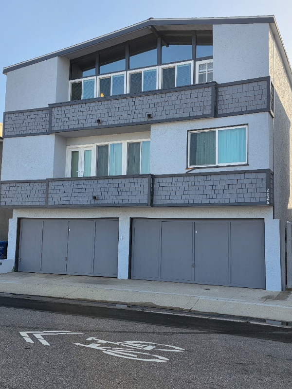 Photo - 2026 Hermosa Ave Condo Unit 2