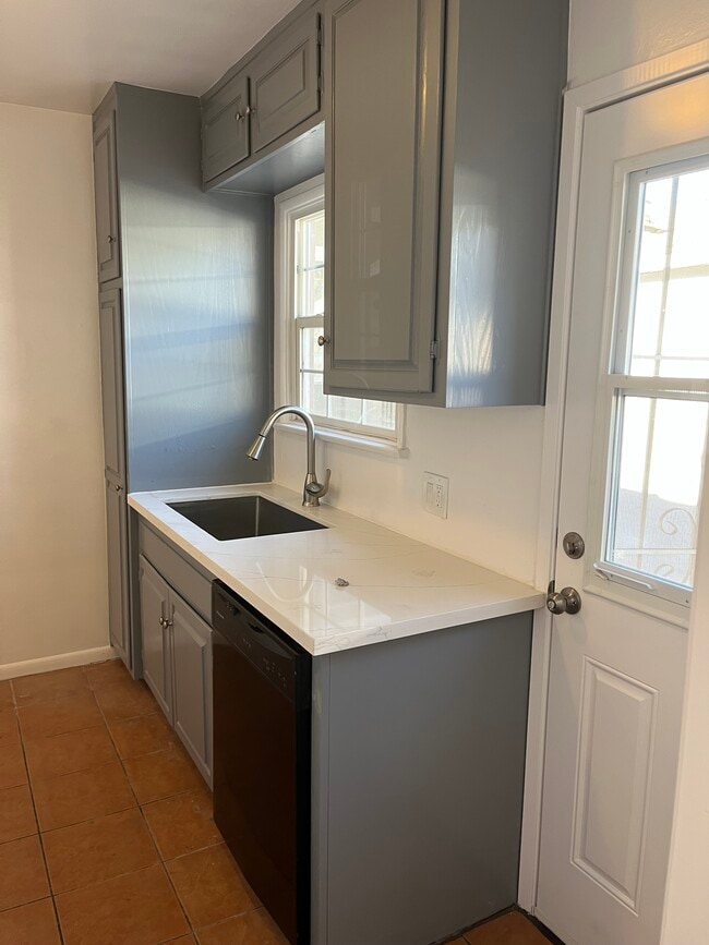 Photo - 11247 Camarillo St Unit 11247