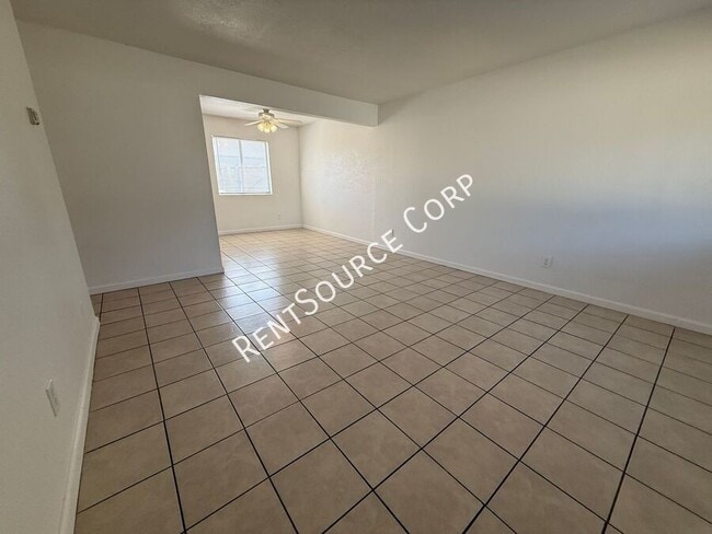 Photo - 4318 Ave L 2