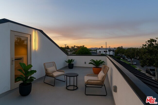 Photo - 4041 Sawtelle Blvd Unit # C