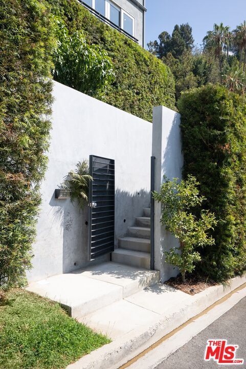 Photo - 1404 Devlin Dr