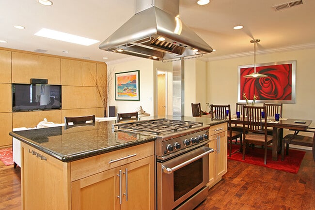 Photo - 807 Warren Ave Unit 807