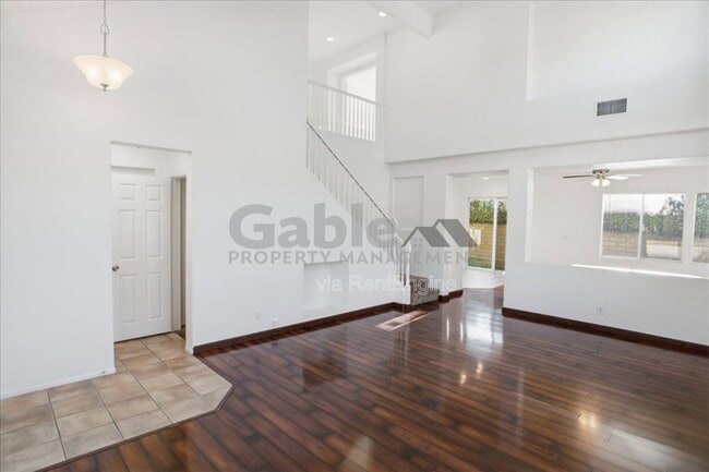 Photo - 28075 Daydream Way
