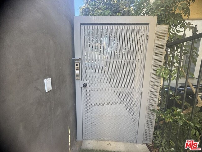 Photo - 8261-8264 4th St