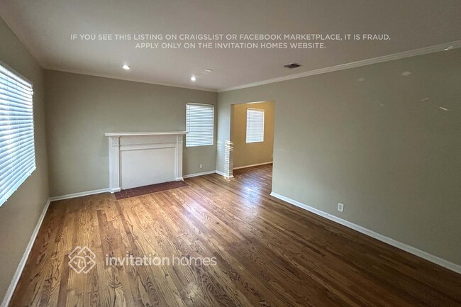 Photo - 6210 Blucher Ave