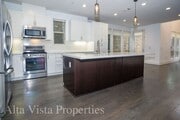 Photo - Beautiful Townhome centrally located in Mi...