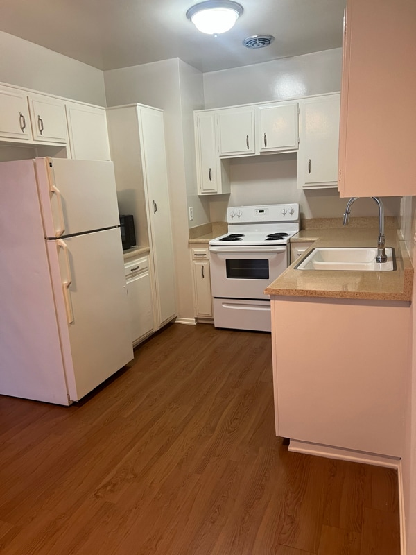 Photo - 5422 Quakertown Ave Unit 215