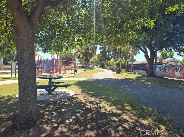 Photo - 404 W Electric Ave