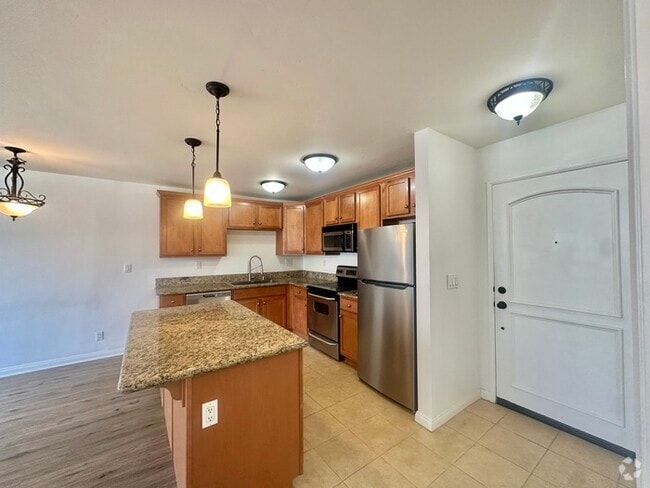 Building Photo - San Diego State Upgraded 1 BD / 1 BA W/ Pa... Unit 10 Rental