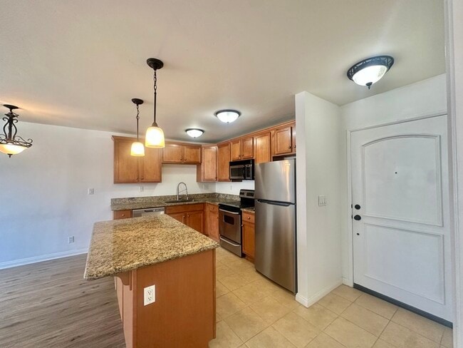 San Diego State Upgraded 1 BD / 1 BA W/ Pa... - San Diego State Upgraded 1 BD / 1 BA W/ Pa... Condo Unit 10