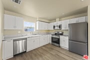 Photo - 5741 Simpson Ave
