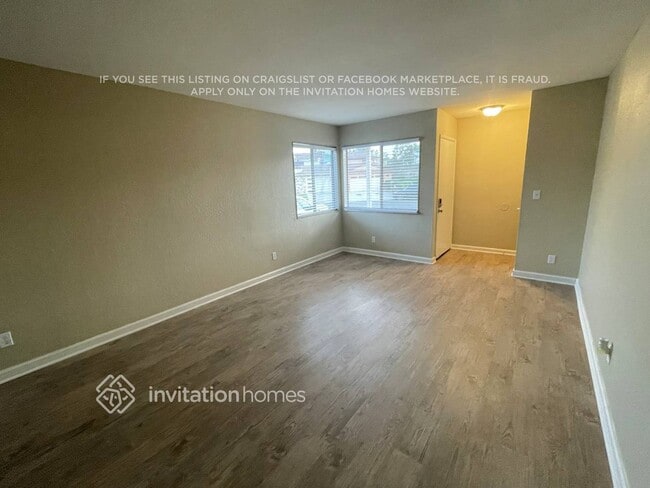 Photo - 1217 E Radbard St