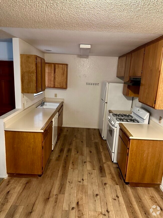 Building Photo - 3350 Santa Maria Way Unit Quail Meadows 201A Rental