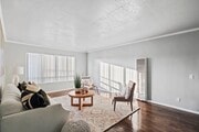 Photo - Villa Marseilles Apartments
