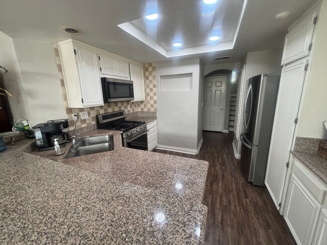 Photo - Beautiful 4 Bedroom Home with Solar and a Large Yard in Stevenson Ranch