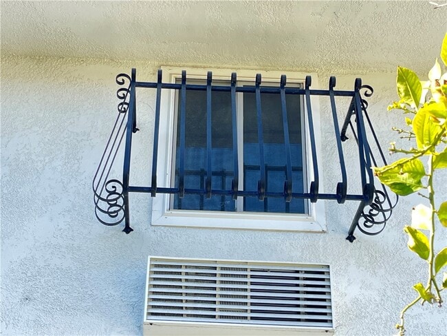 Photo - 2302 Via Puerta Unit F