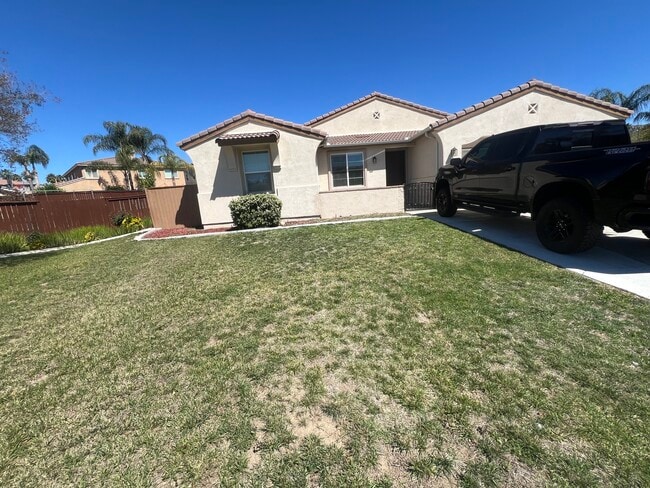 Photo - 27922 Crescent Ct