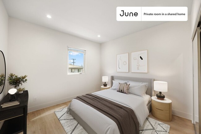 Private bedroom in 4 bed/4 bath Home - Private bedroom in 4 bed/4 bath Home Unit B