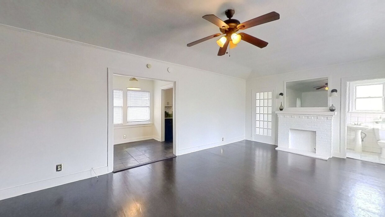 3D Tour - 1857 7th St House