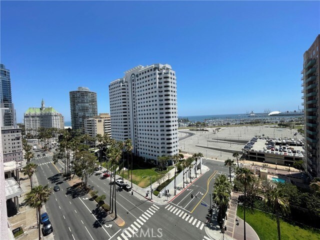 Building Photo - 525 E Seaside Way Unit 1806
