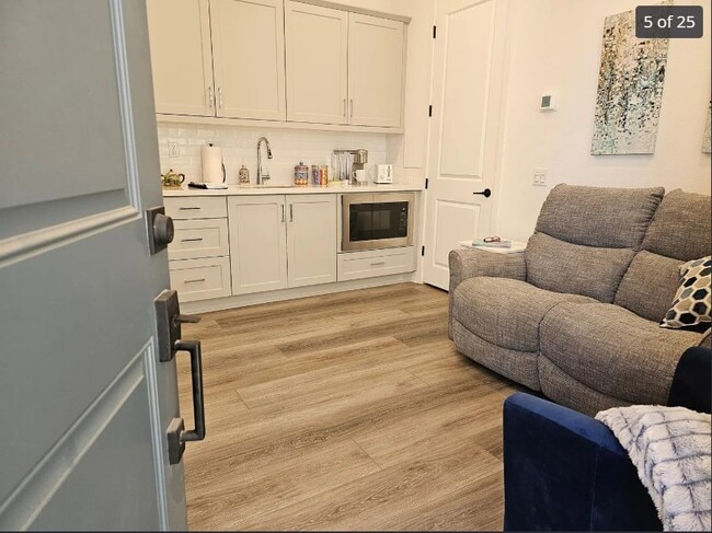 Photo - 607 Middlebrook Rd Unit 1 BED APT AT CSSM  KAISER