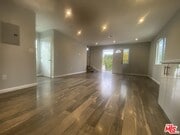 Photo - 8448 Fenwick St