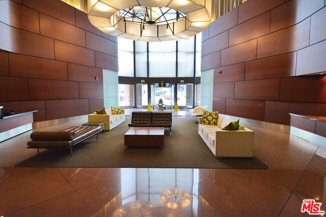 Photo - 1100 Wilshire Blvd Unit 2703