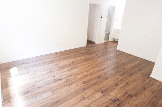 Building Photo - 6851 Alvarado Rd Unit 1