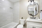 Photo - 708 E Elm St