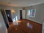 Photo - 501 Macdonald St