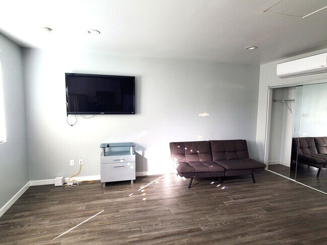 Photo - 11167 Richmont Rd Unit B