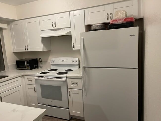 Photo - 2 Bedroom 2 Bath Single Story Condo in Mission Valley- Park Villas North Unit A