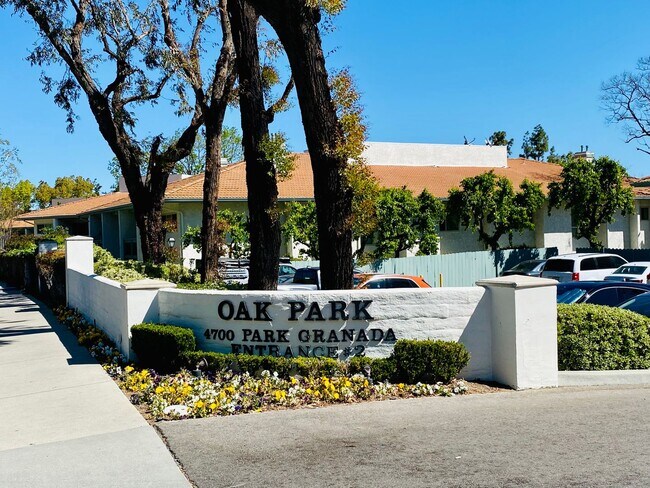 Photo - Beautifully Renovated 3+2 Creekside Condo ... Unit 244