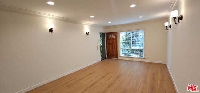 Photo - 451 S Doheny Dr Unit 451