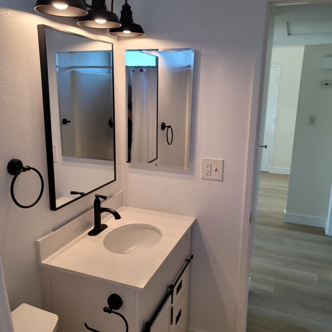 Photo - 3280 Anchor Cir