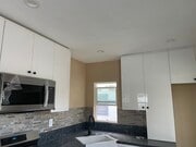 Kitchen - 340 Sespe Ave House