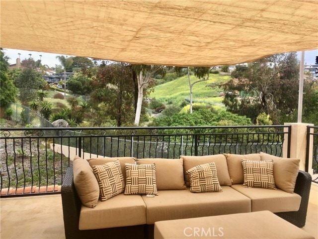 Photo - 104 Avenida Caballeros