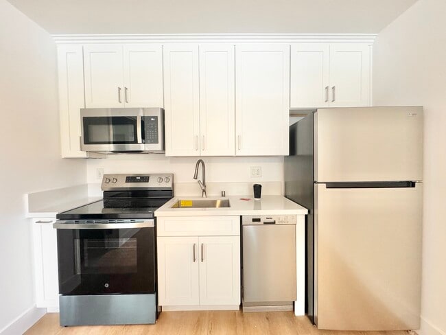 Photo - 3522 Bellevue Ave Condo Unit 9