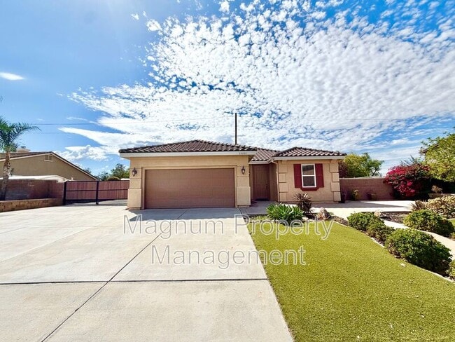 Building Photo - 33205 Gypsum St